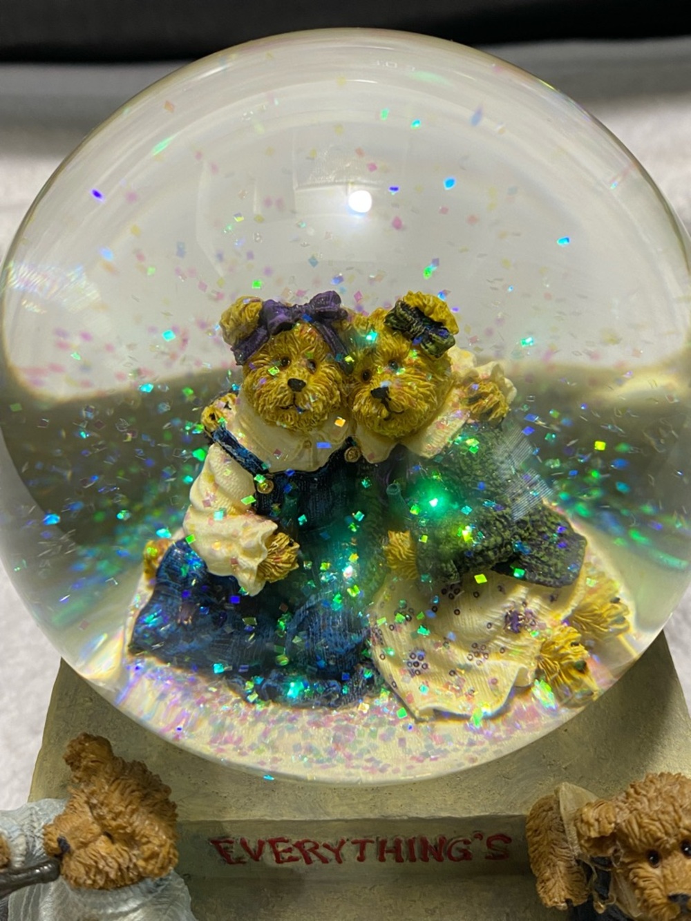 Boyds Bears Bearstone Coca-Cola Friendship Musical Snow Globe #919926 1stEdition